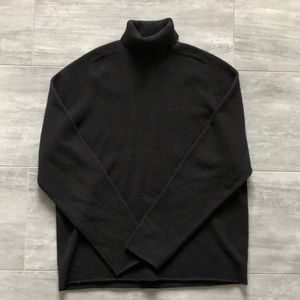 COPY - LIGHTLY WORN J CREW LAMBSWOOL TURTLENECK